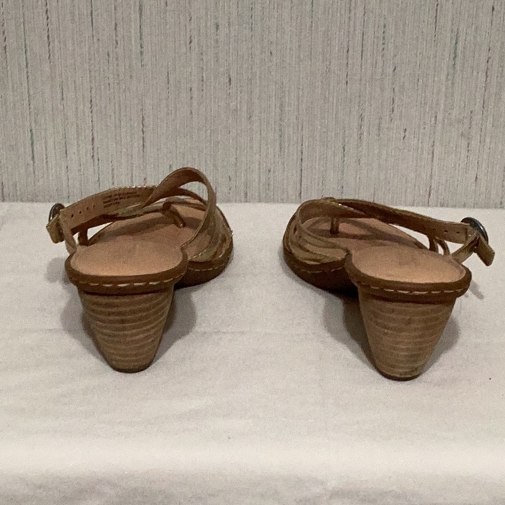 Born Women's Tan and Gold Strappy Low-Heel Sandals - Picture 2 of 7